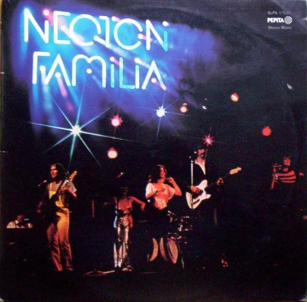 Neoton Familia (Newton Family / Неотон) — Csak A Zene (None But Music)